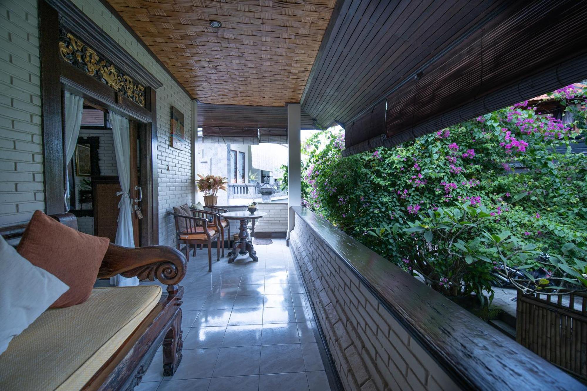 Puri Bayu Hotell Ubud Exteriör bild