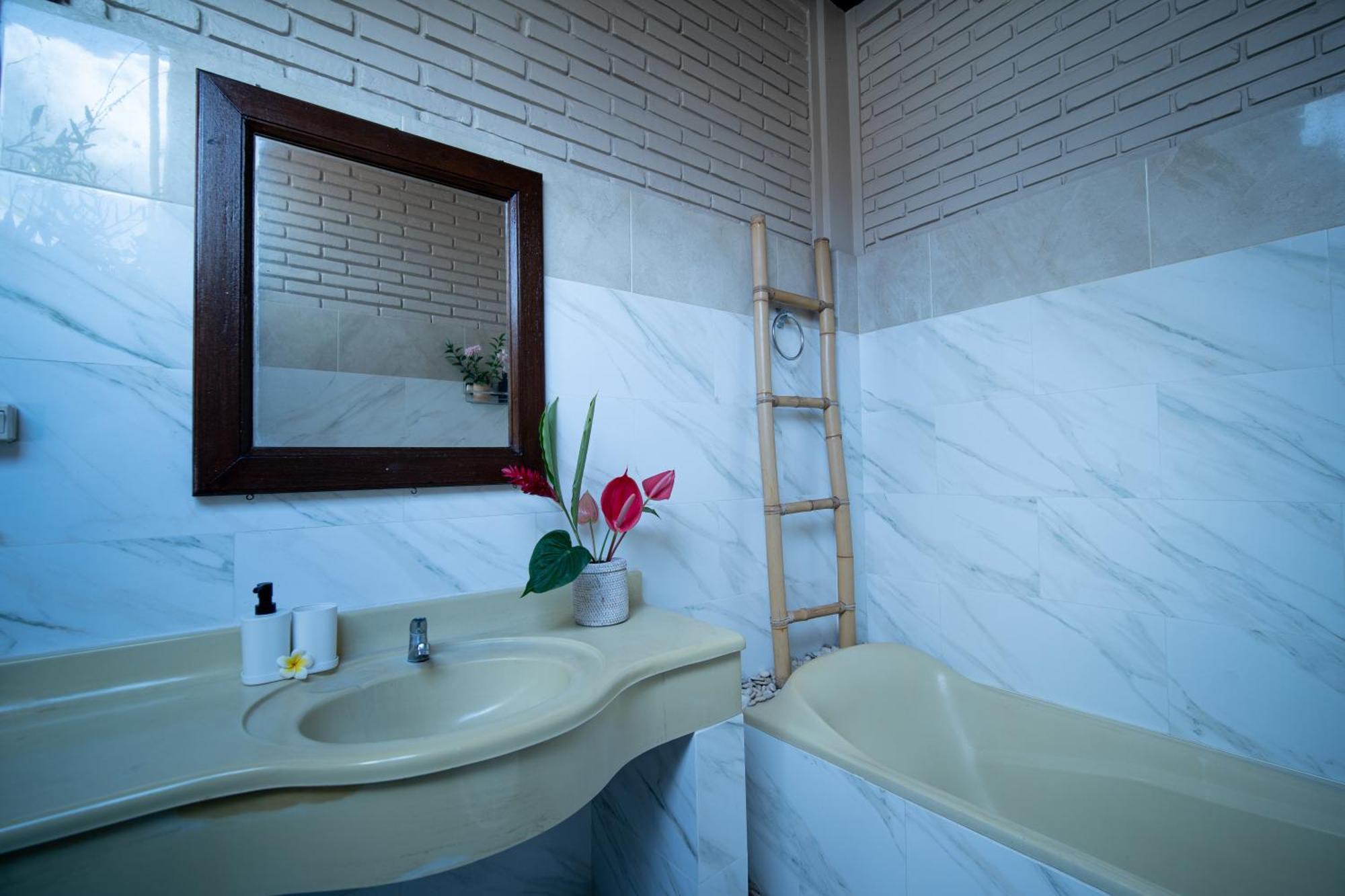 Puri Bayu Hotell Ubud Exteriör bild